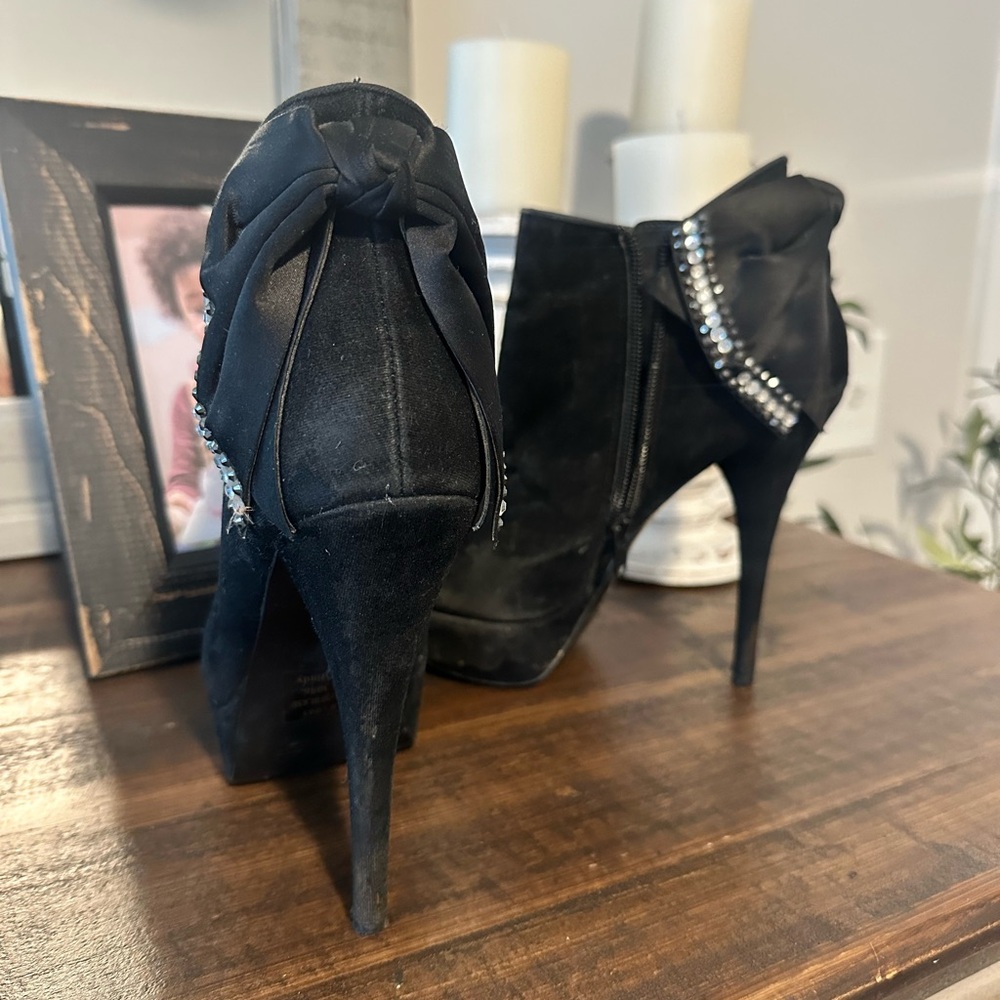 Stilettos - Picture 2 of 4